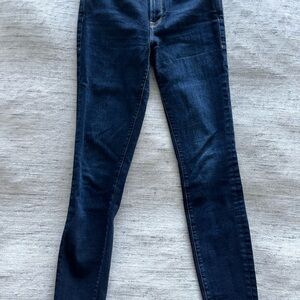 FRAME Skinny Jeans